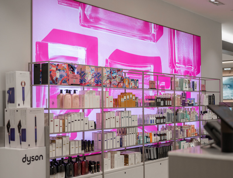 SEG fabric frame displays